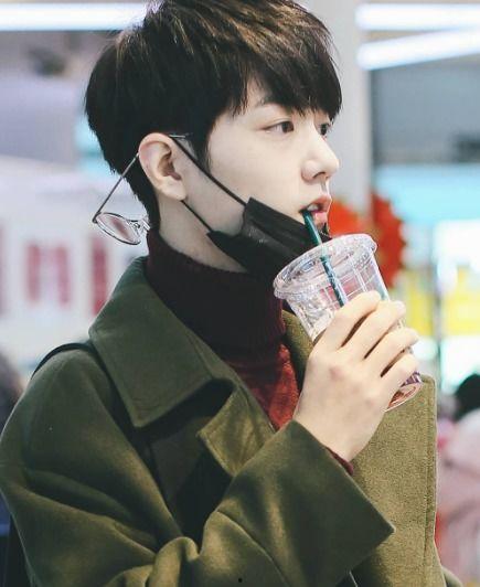 娱乐圈都在吃肖战的瓜  第1张