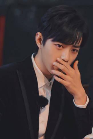 娱乐圈都在吃肖战的瓜  第2张